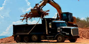 Top North Carolina Dump Truck Services & Hauling Companies