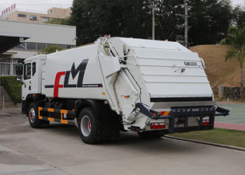 Waste Management Garbage Truck Driver_ A Day on the Route