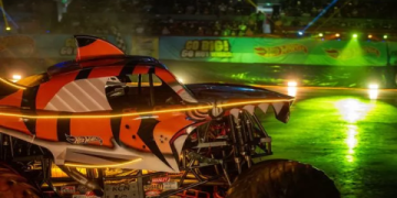 Hot Wheels Monster Trucks Live_ Glow & Fire Show Guide
