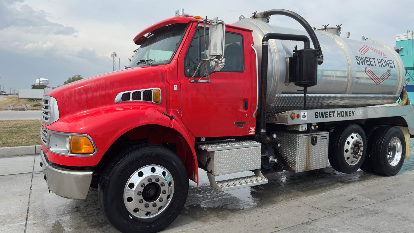 Find Your Septic Tank Truck for Sale _ Compare Models & Prices