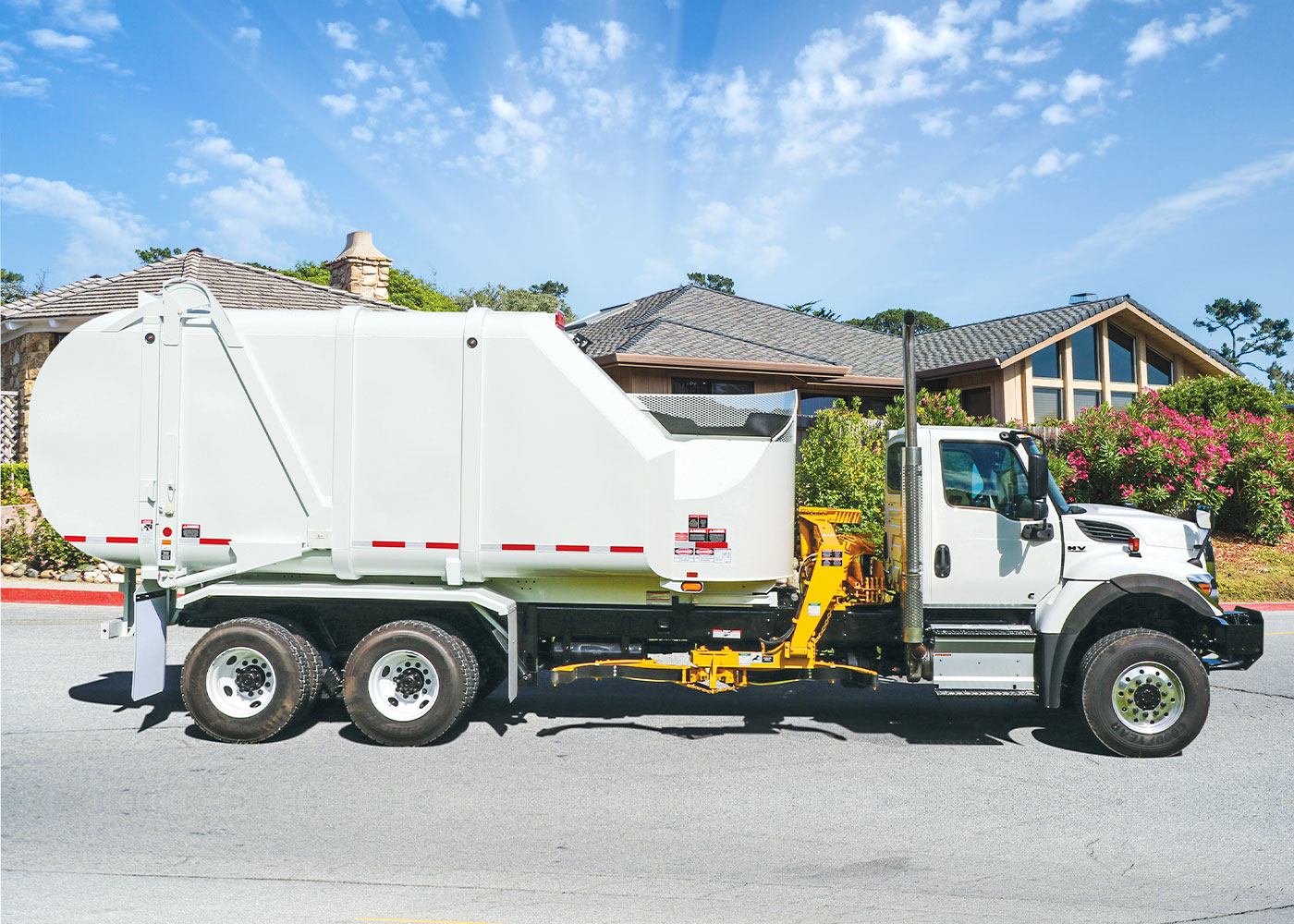 Automated Side Loader Garbage Trucks for Sale _ Reliable & Efficient