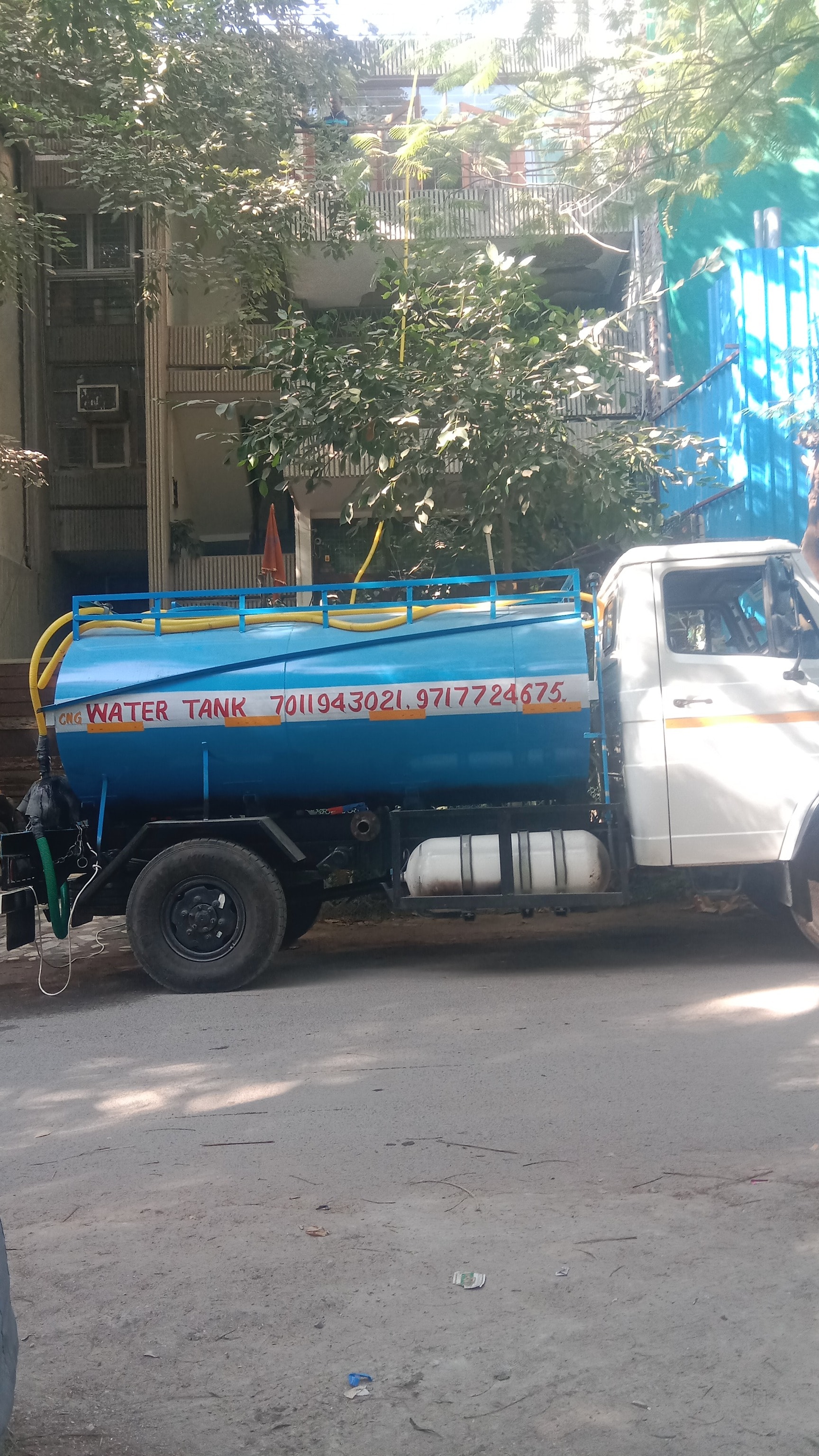 Find Pool Water Trucks Near Me _ Fast & Reliable Delivery