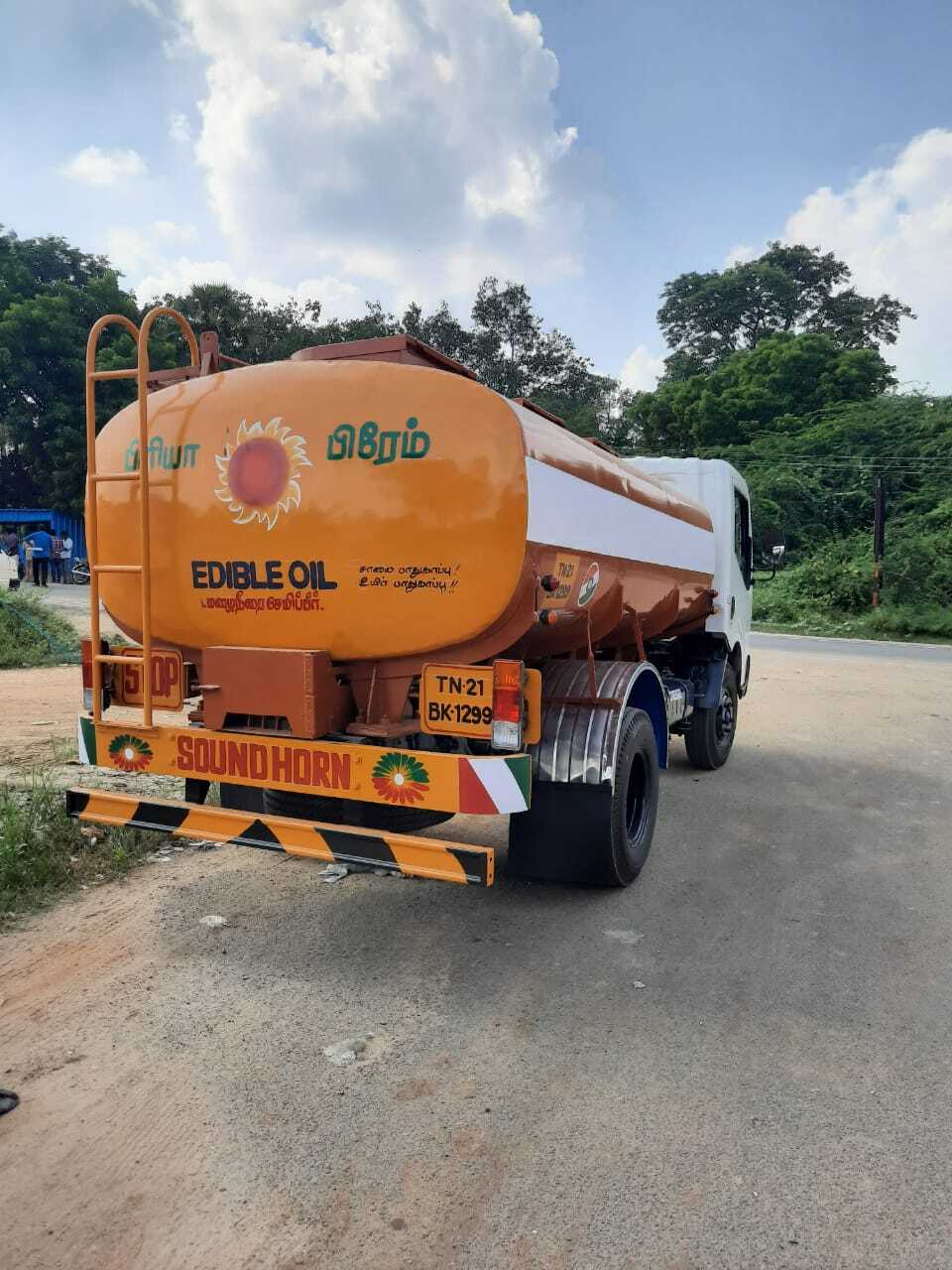 Find Your Perfect Truck Water Tank for Sale _ Shop Now