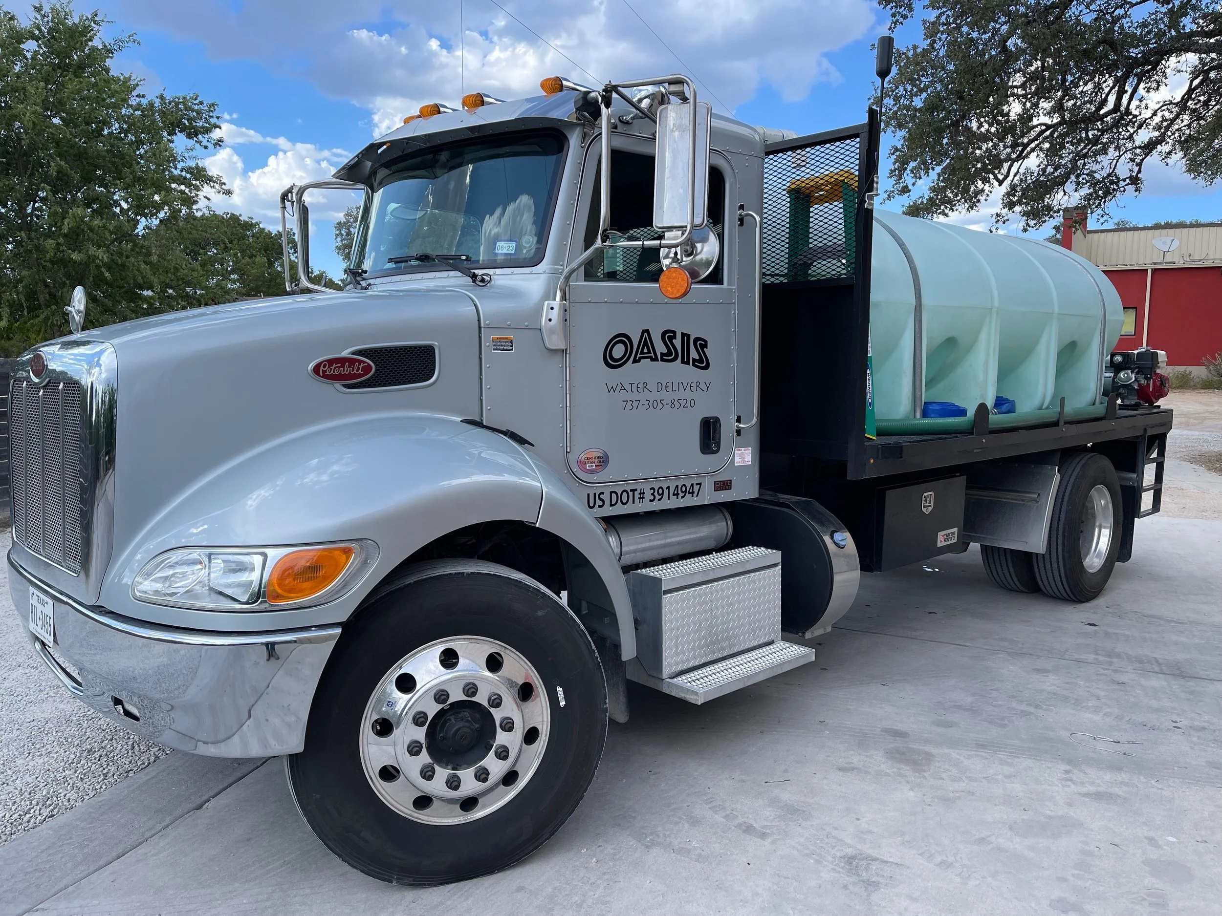 Fast Pool Filling_ How Water Trucks Deliver Your Swim-Ready Oasis