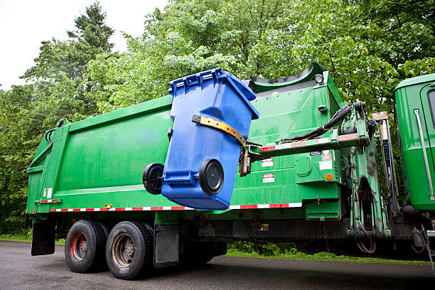 Stunning Garbage Truck Pictures_ Types, Uses & Collection Routes
