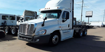 Find Semitrucks for Sale_ Your Guide to Buying Commercial Trucks