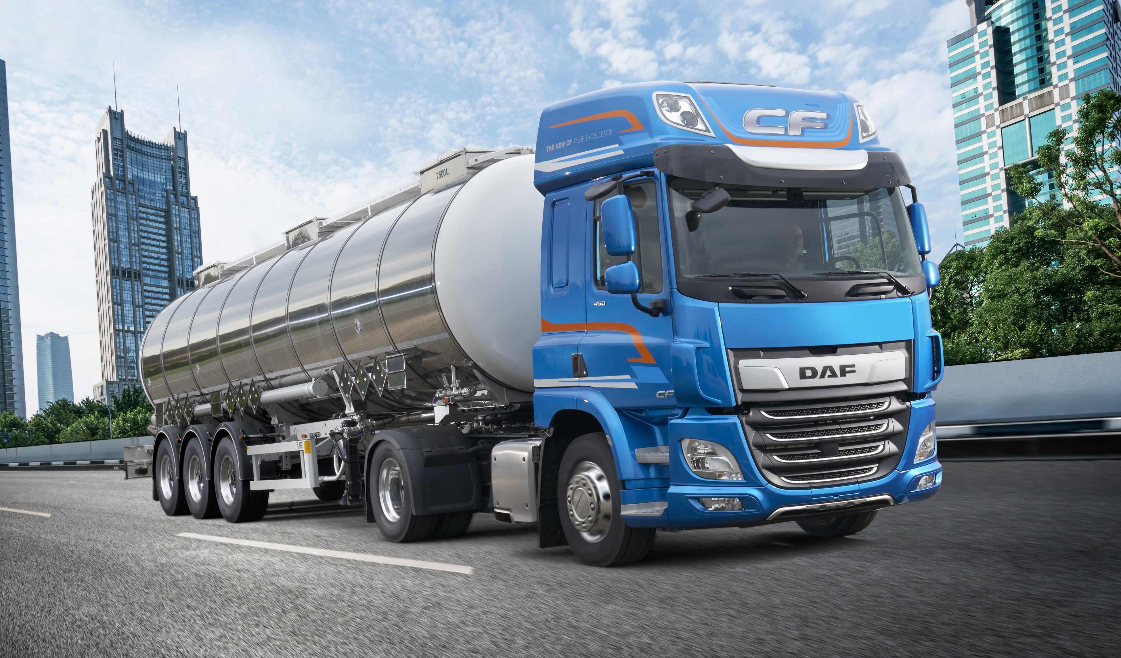 DAF Articulated Tanker_ Features, Specs, and Applications Guide