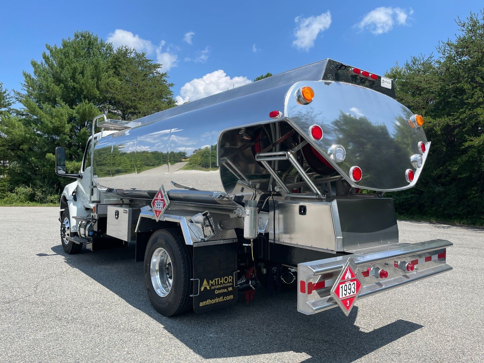 Lorry Tanker for Rent _ Flexible & Reliable Hire Solutions