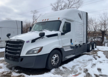 Where to Buy a Reliable Sleeper Tractor _ For Sale Guide