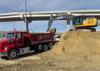 Government Contracts for Dump Trucks_ Bidding & Requirements