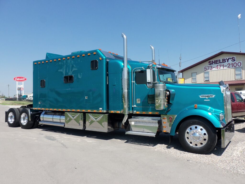 Need a Custom Sleeper Semi Truck_ Explore Trucks for Sale Here