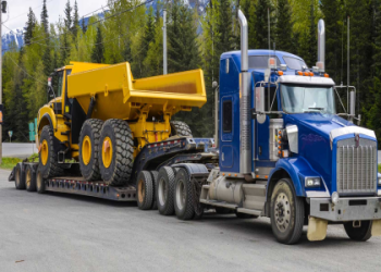 What to Expect from Professional Dump Truck Hauling Companies