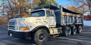 Find Quality Repossessed Tri Axle Dump Trucks _ Inspected Inventory