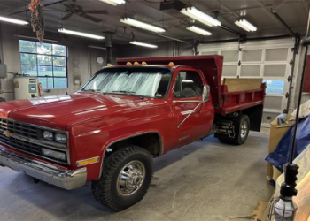 Find a 3500 Dump Truck for Sale Near Your Location