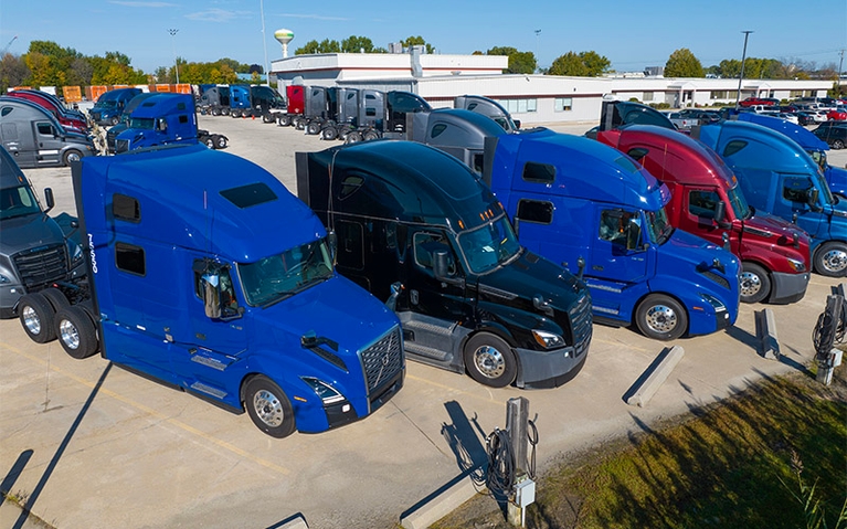 Find Owner-Listed 18 Wheeler Trucks for Sale Directly