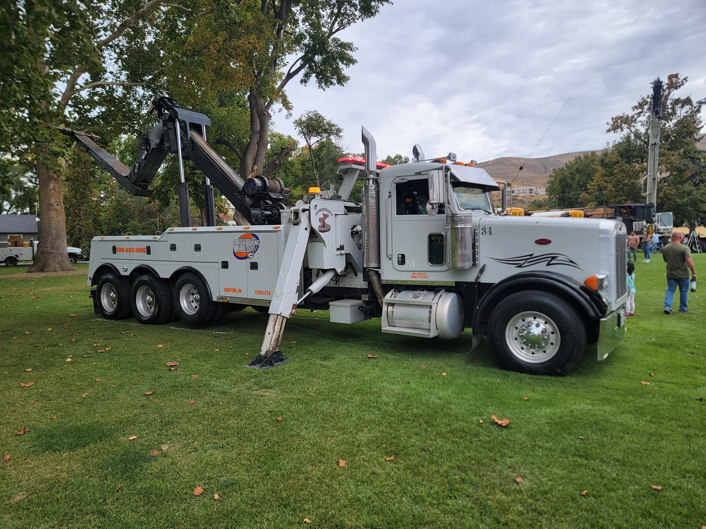 Locate a Big Rig Tow Truck Near Me for Commercial Vehicle Recovery