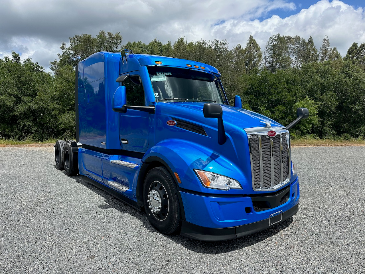 Heavy Truck Manufacturer  Reliable Heavy Duty Vehicles