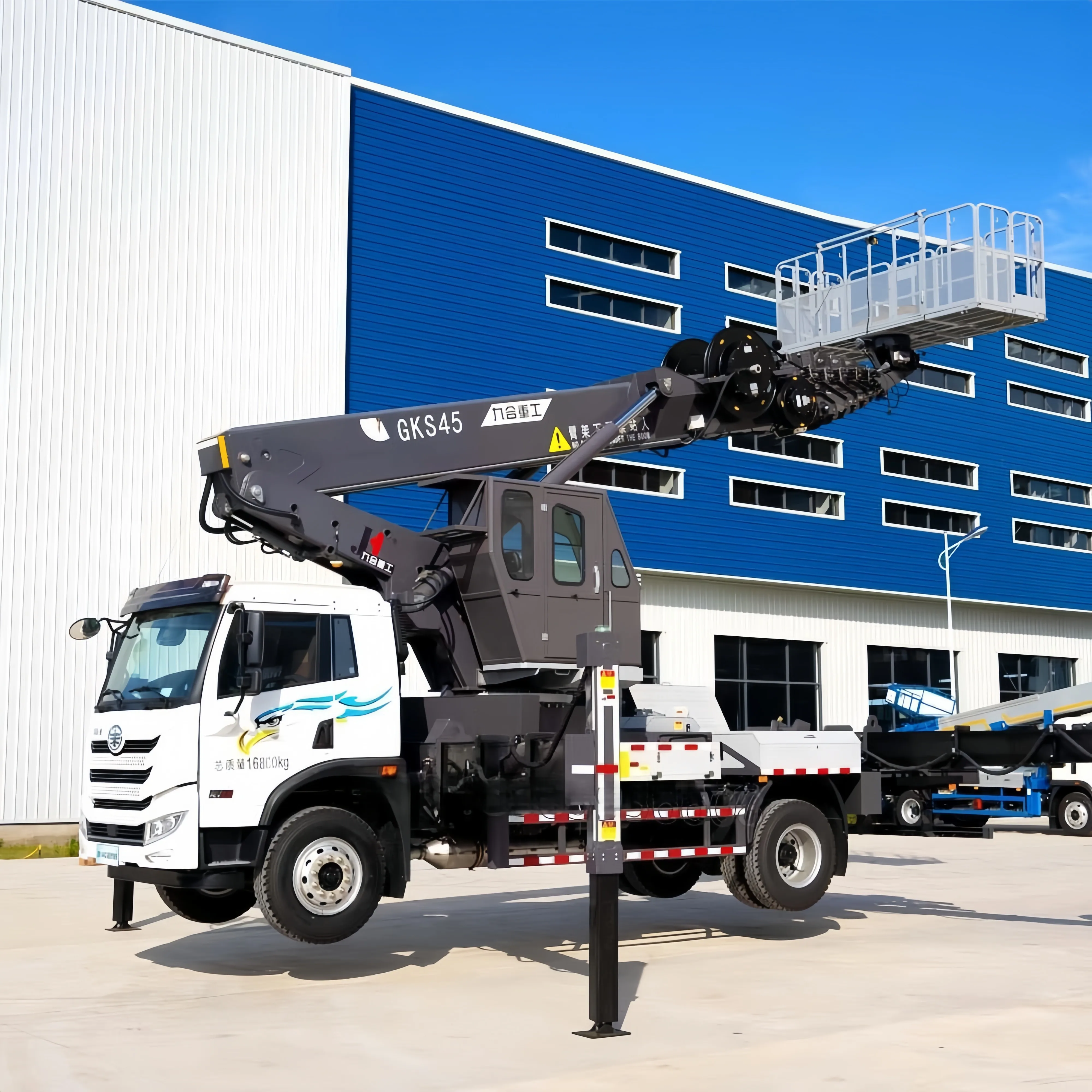 Sky Lift Truck OEM  High Reach Aerial Work Vehicles